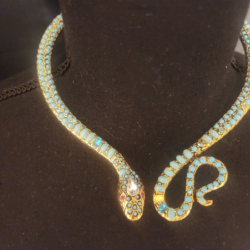 Unique snake design gold and turquoise embellished necklace - Picture 6 of 11